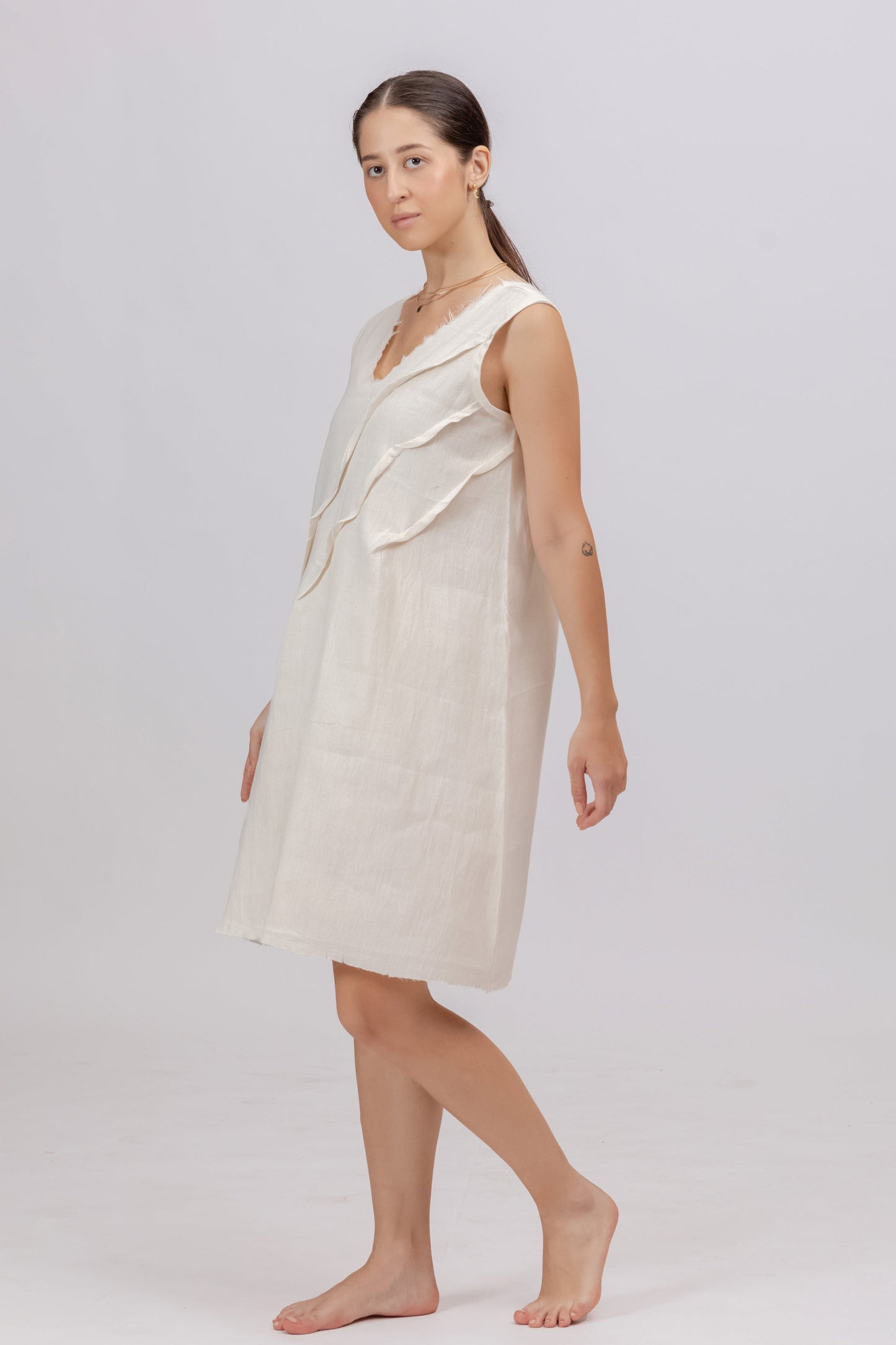 OFF WHITE WESTERN DRESS IN TWILL KHADI