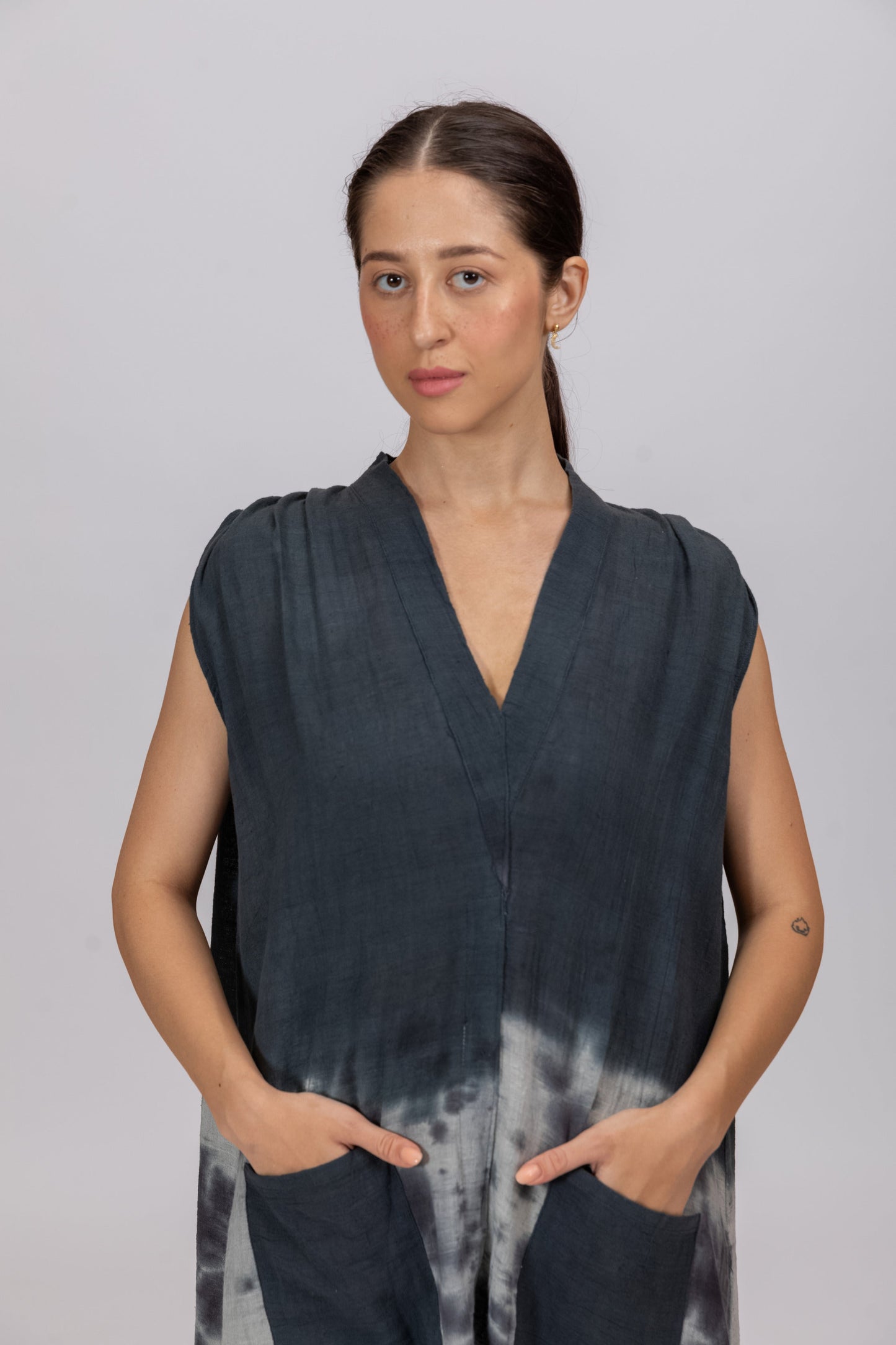 CHARCOAL GREY SHOULDER PLEAT MAXI DRESS IN KALA COTTON