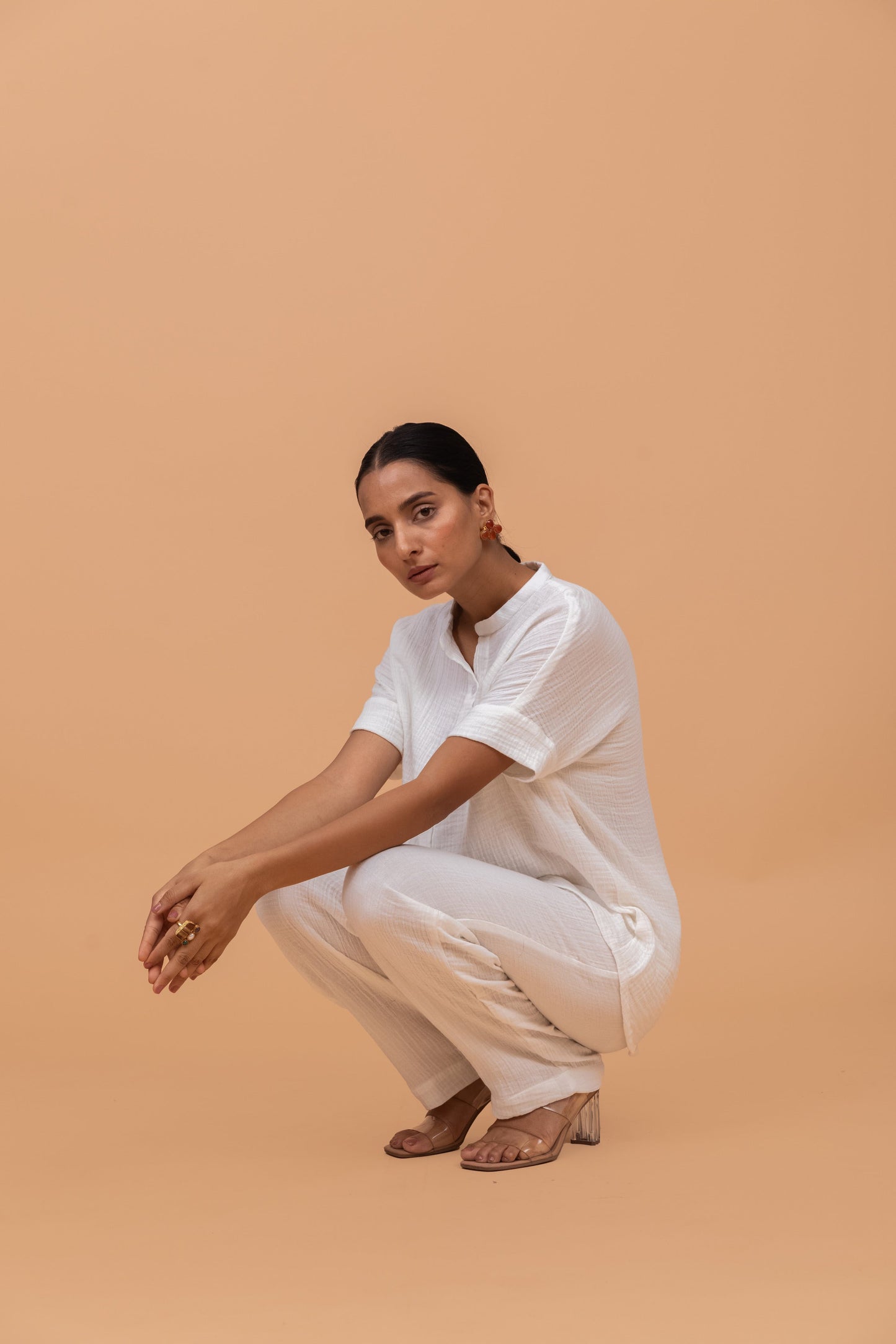 RELAXED FIT PLAIN WHITE GOTS-CERTIFIED WRINKLE COTTON PANTS