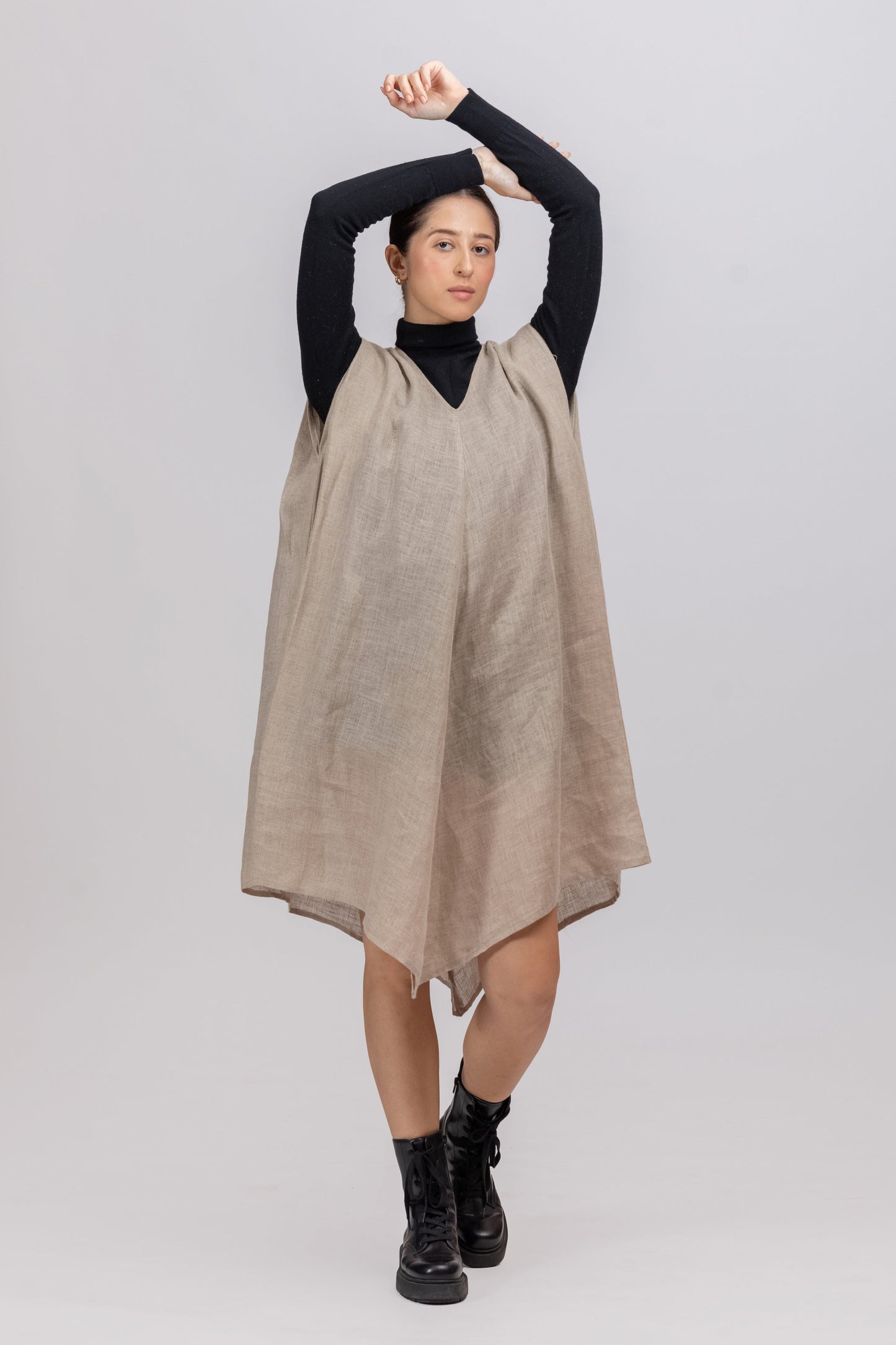 SHOULDER PLEAT PURE NATURAL COLOR RAW LINEN ANTIFIT DRESS