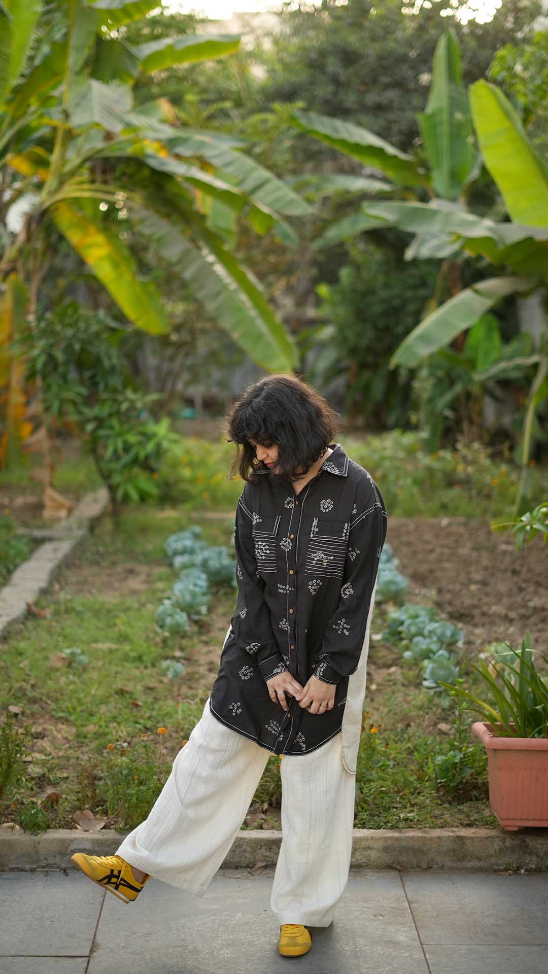 GROWTH MOTIF BLACK BANDHANI DRESS
