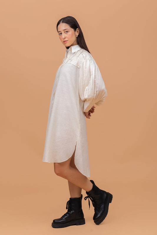 HEAVY PLEAT STATEMENT SLEEVE SHIRT DRESS