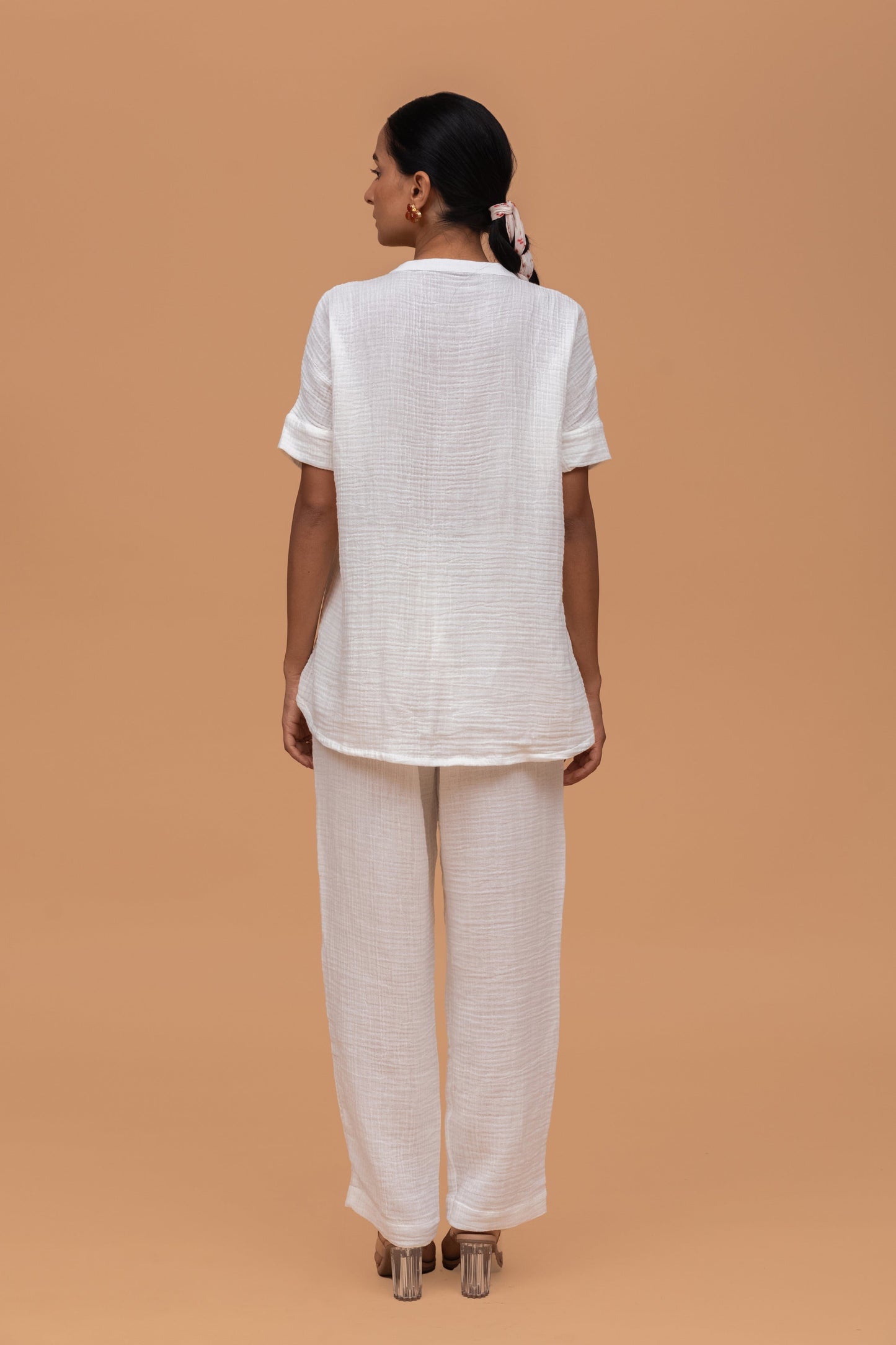 PLAIN WHITE GOTS-CERTIFIED WRINKLE COTTON CO-ORD SET